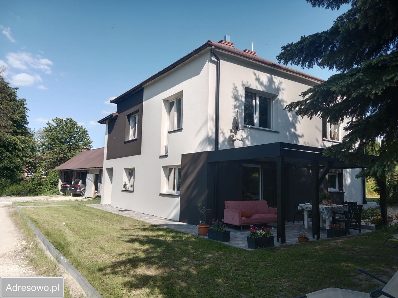 dom wolnostojący, 4 pokoje Niechobrz