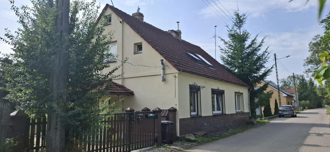 dom wolnostojący, 6 pokoi Bogdaniec, ul. Szkolna. Zdjęcie 2