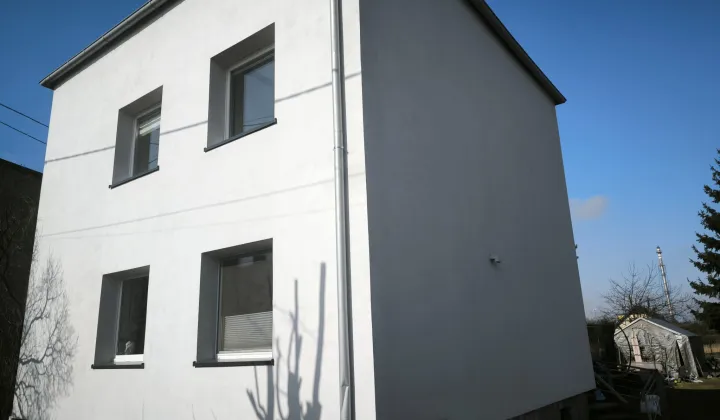 dom wolnostojący, 5 pokoi Lubliniec Centrum, ul. Szarych Szeregów