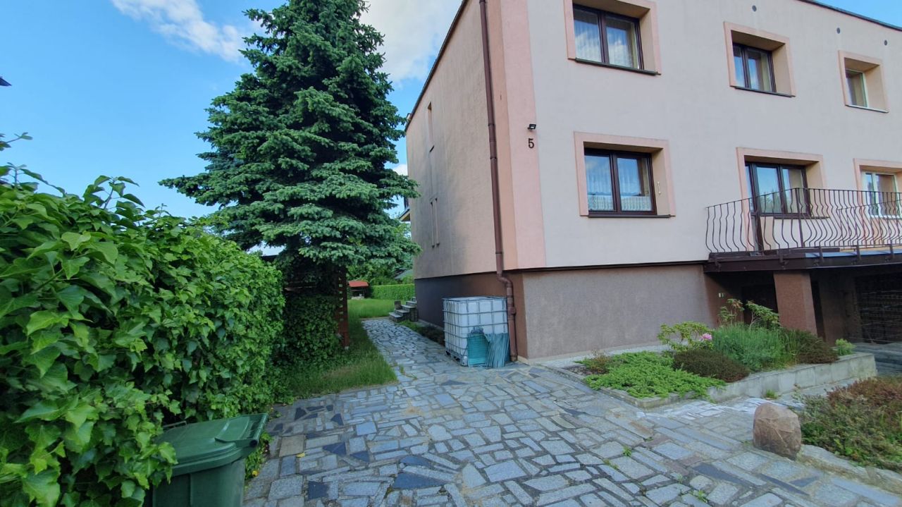 bliźniak, 4 pokoje Świdnica Centrum, ul. Piaskowa