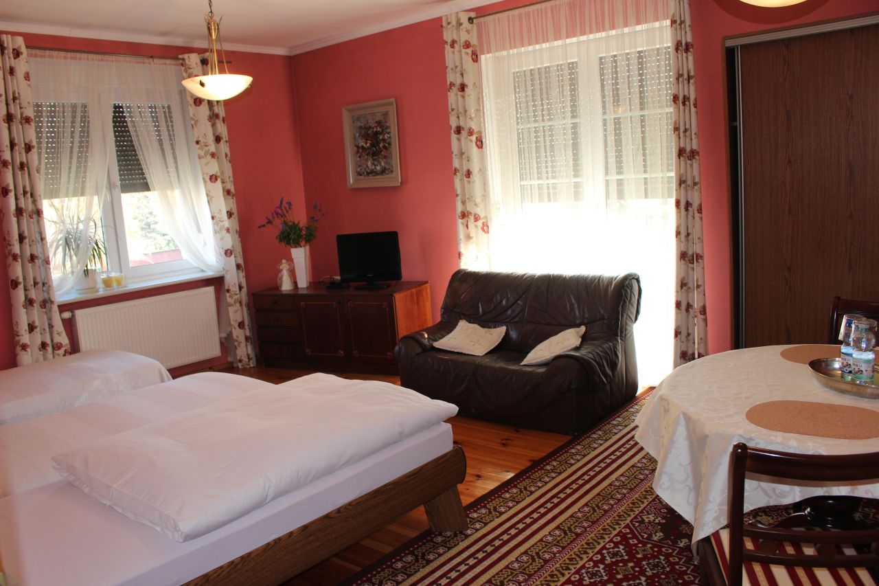 dom wolnostojący, 12 pokoi Wołczyn, ul. Dworcowa. Zdjęcie 12