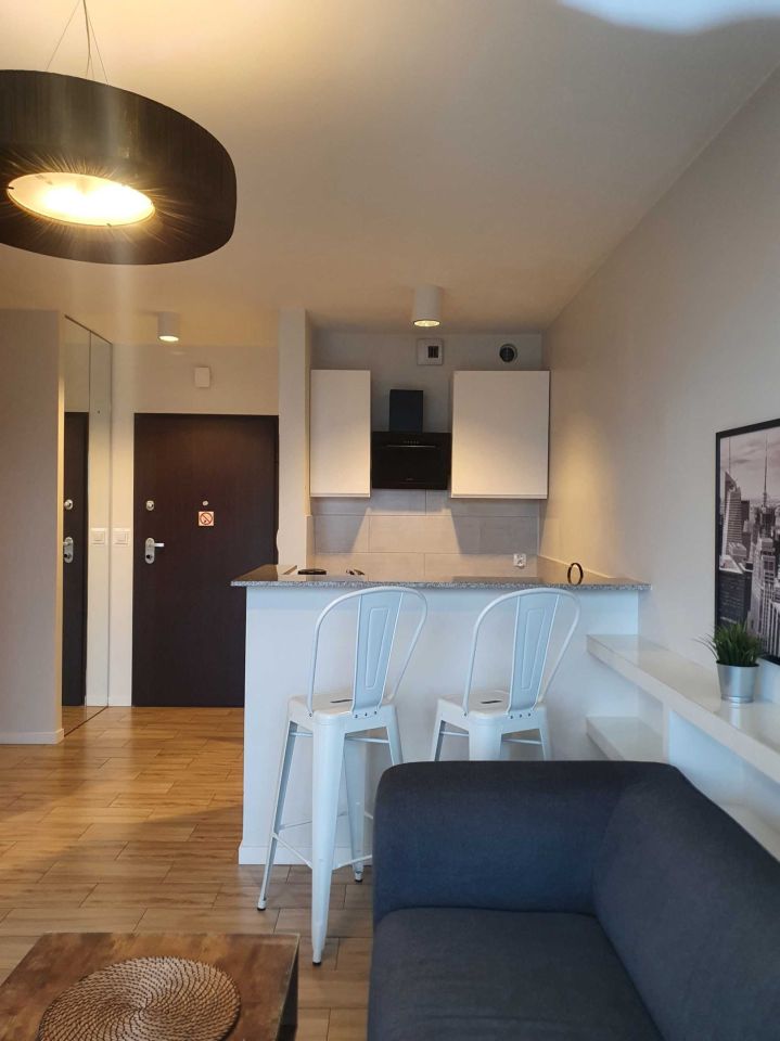 Mieszkanie 2-pokojowe Katowice os. Tysiąclecia. Zdjęcie 2