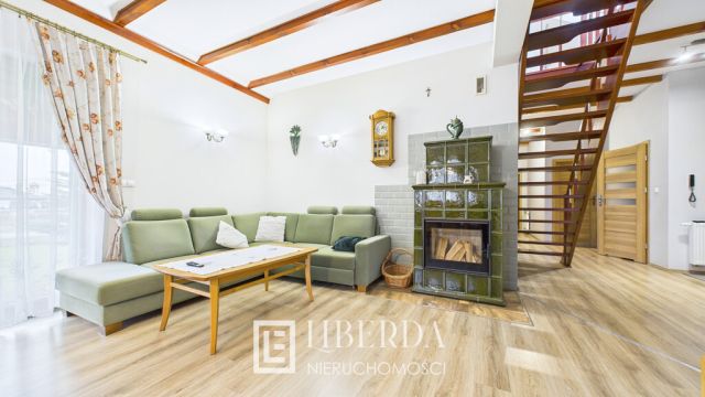 dom wolnostojący, 5 pokoi Biskupie-Kolonia. Zdjęcie 2