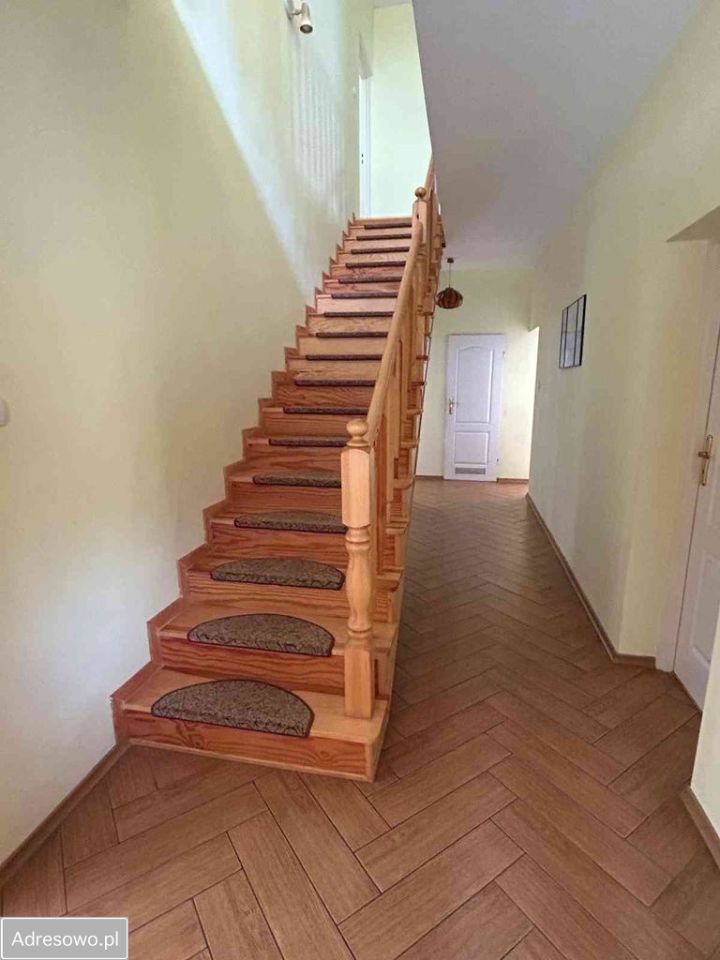 dom wolnostojący, 8 pokoi Złotów, ul. Kujańska. Zdjęcie 2