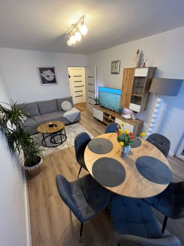 Mieszkanie 3-pokojowe Bolesławiec Centrum, ul. Parkowa. Zdjęcie 1