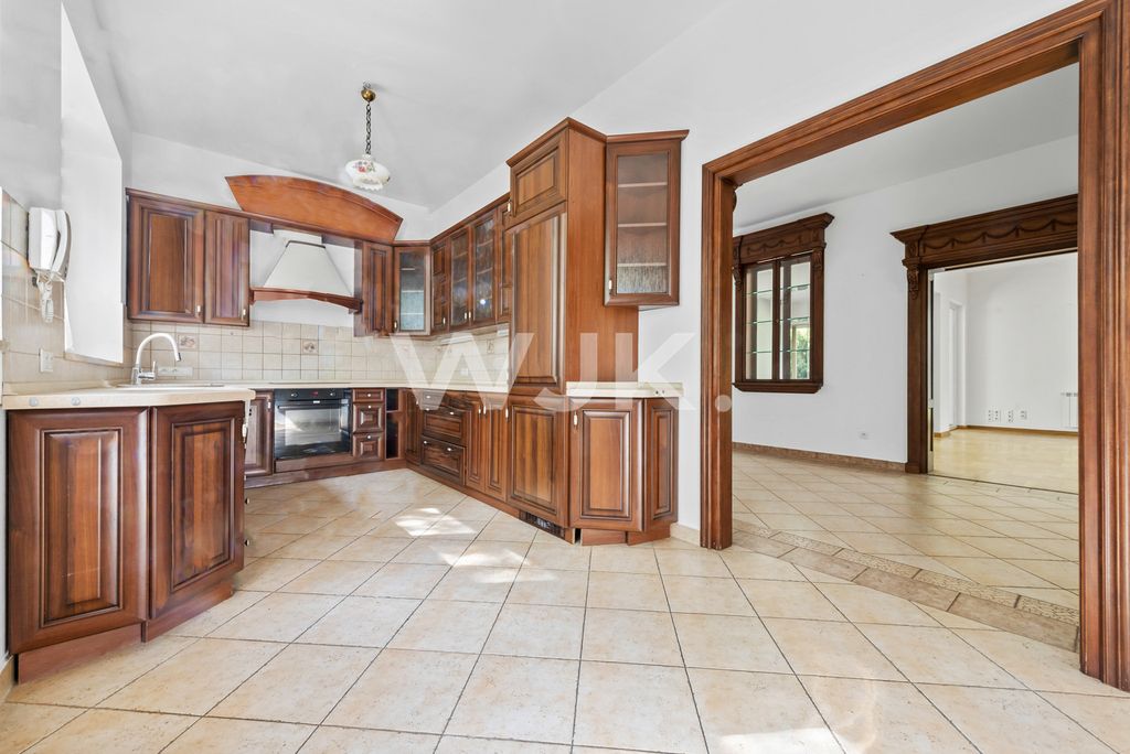 dom wolnostojący, 8 pokoi Konstancin-Jeziorna. Zdjęcie 9