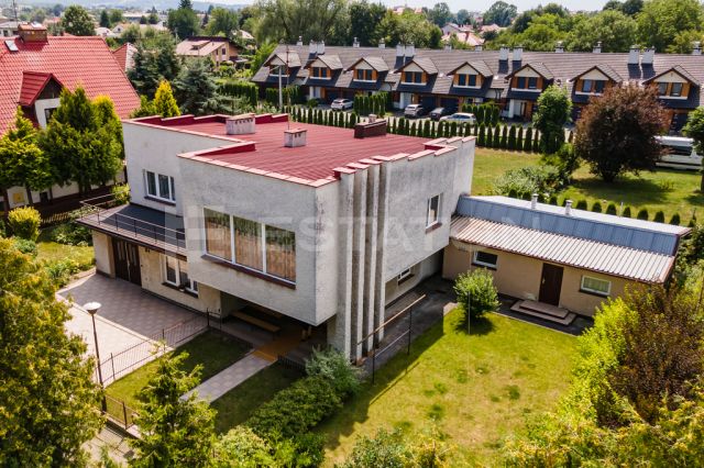 dom wolnostojący, 9 pokoi Rzeszów, ul. Ignacego Paderewskiego. Zdjęcie 5