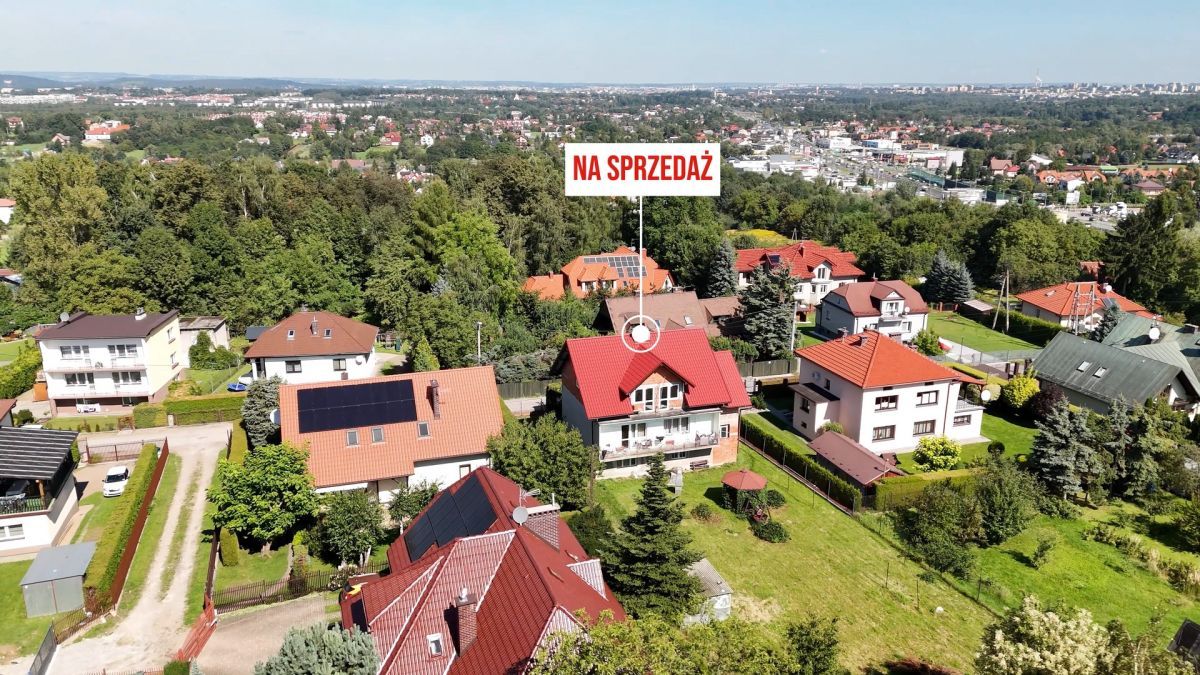 dom wolnostojący, 5 pokoi Libertów, ul. Rumiana