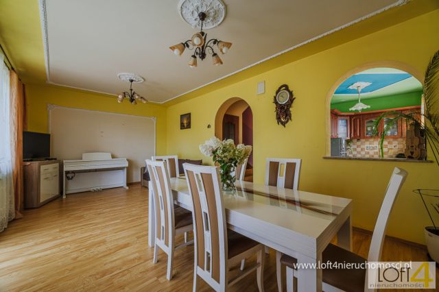 dom wolnostojący, 6 pokoi Radłów. Zdjęcie 2