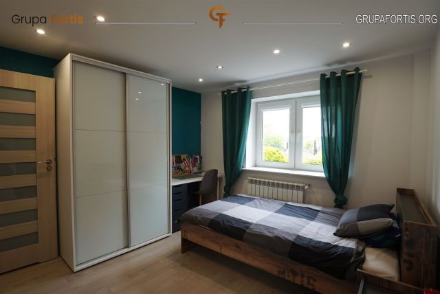 dom wolnostojący, 7 pokoi Kazimierza Wielka, ul. Krakowska. Zdjęcie 4