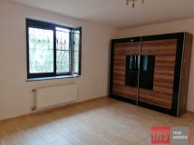 dom wolnostojący, 8 pokoi Łomianki. Zdjęcie 4