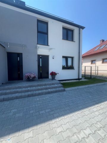 Mieszkanie 3-pokojowe Chmielnik. Zdjęcie 2