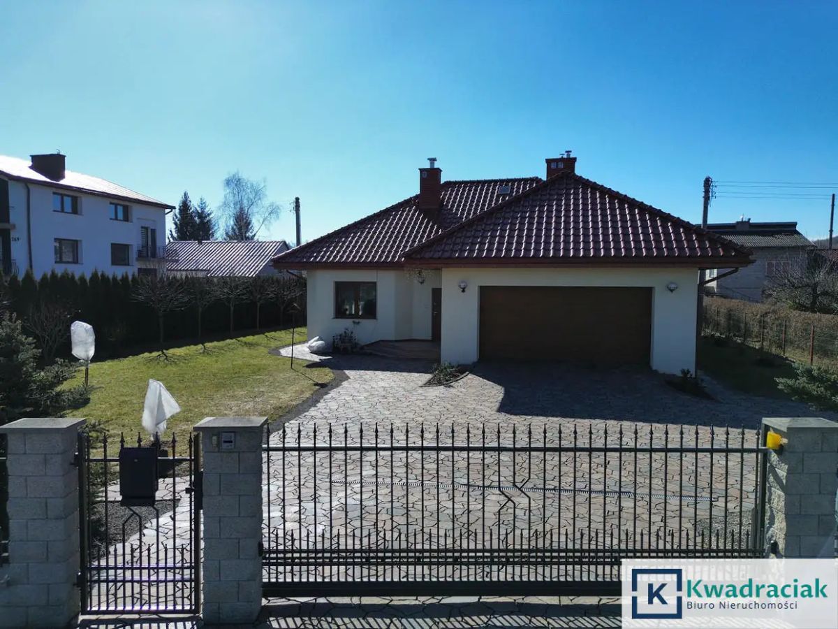 dom wolnostojący, 4 pokoje Żarnowiec. Zdjęcie 24