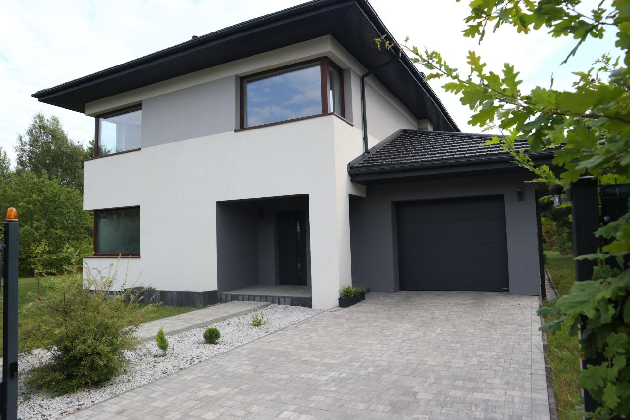 dom wolnostojący, 4 pokoje Rusiec. Zdjęcie 2