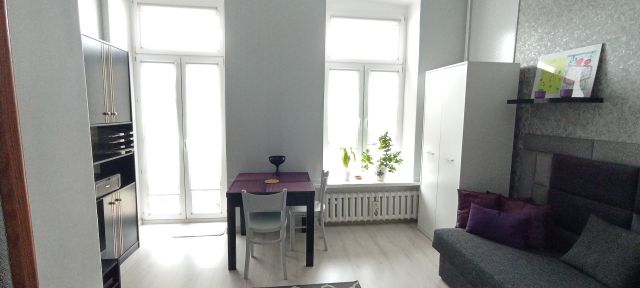 Mieszkanie 3-pokojowe Łódź Stare Polesie. Zdjęcie 1