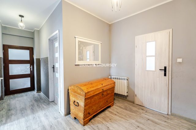 dom wolnostojący, 7 pokoi Myślenice. Zdjęcie 13