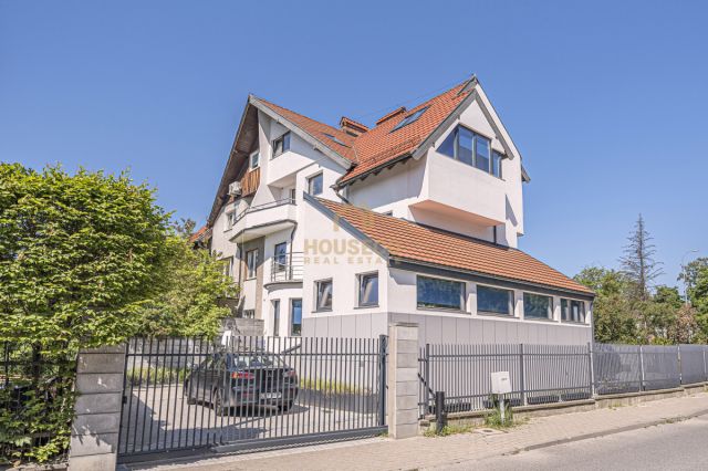 bliźniak, 11 pokoi Gdynia Kamienna Góra, ul. Józefa Korzeniowskiego. Zdjęcie 3