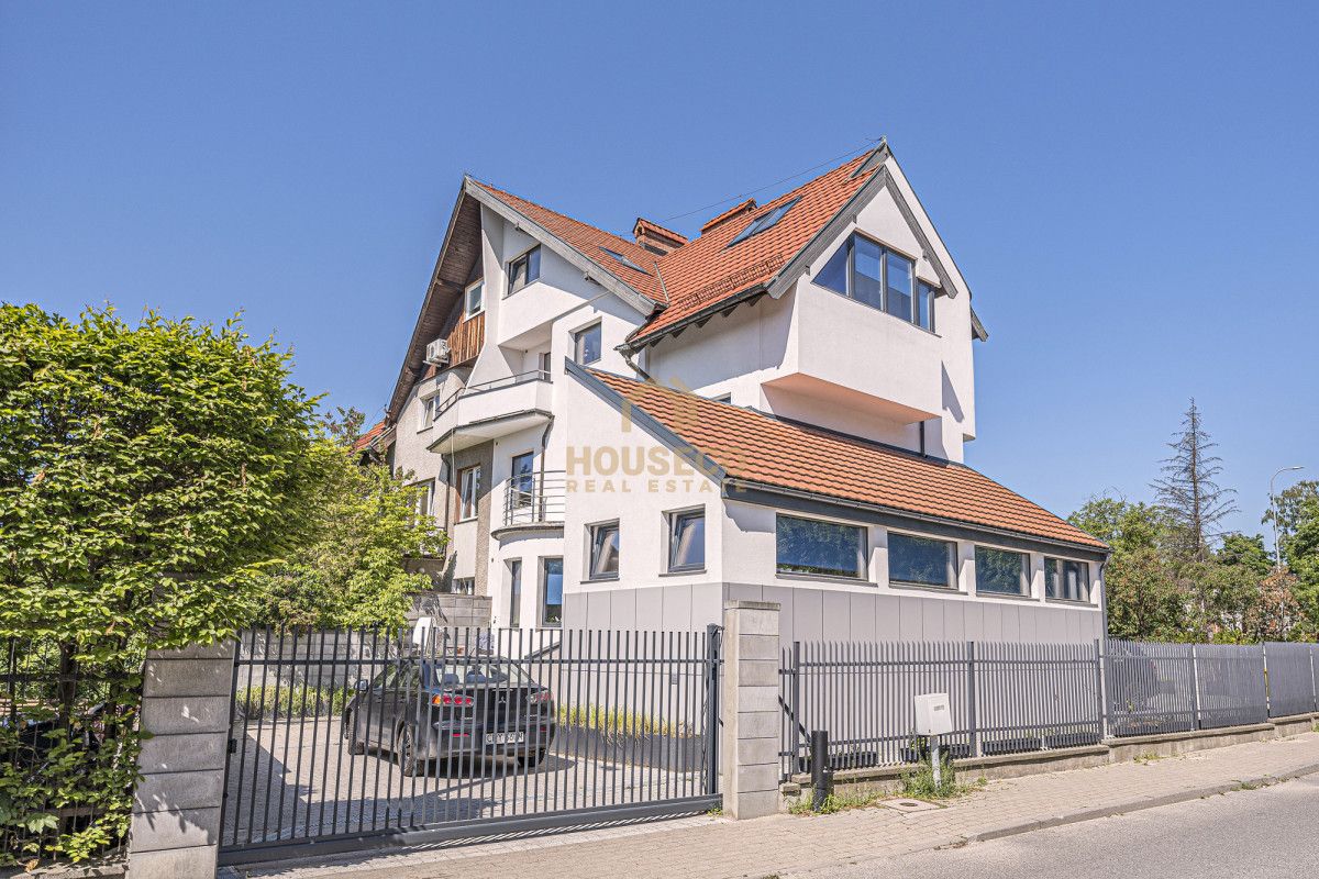 bliźniak, 11 pokoi Gdynia Kamienna Góra, ul. Józefa Korzeniowskiego. Zdjęcie 3