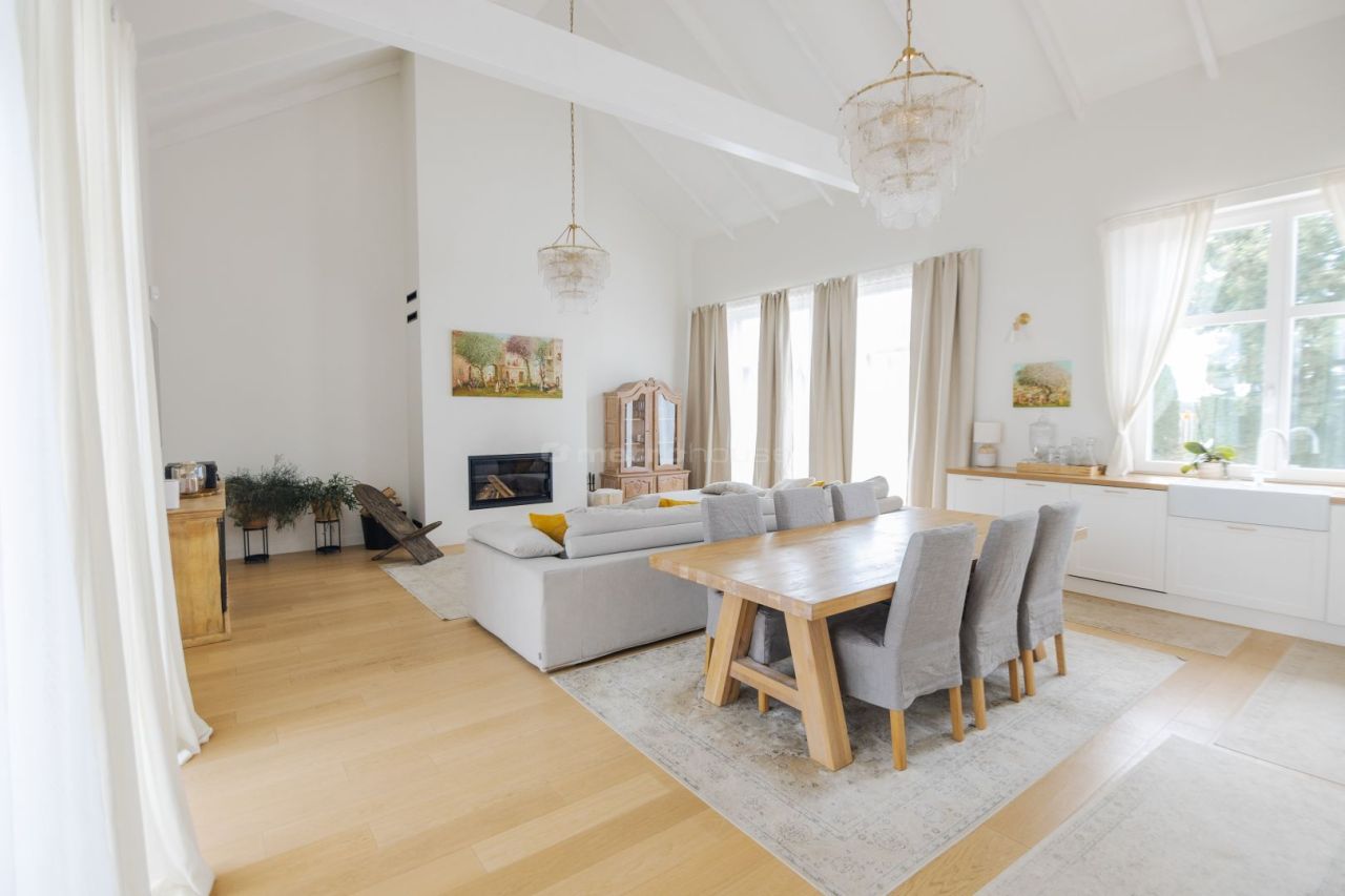 dom wolnostojący, 4 pokoje Jadwisin. Zdjęcie 9