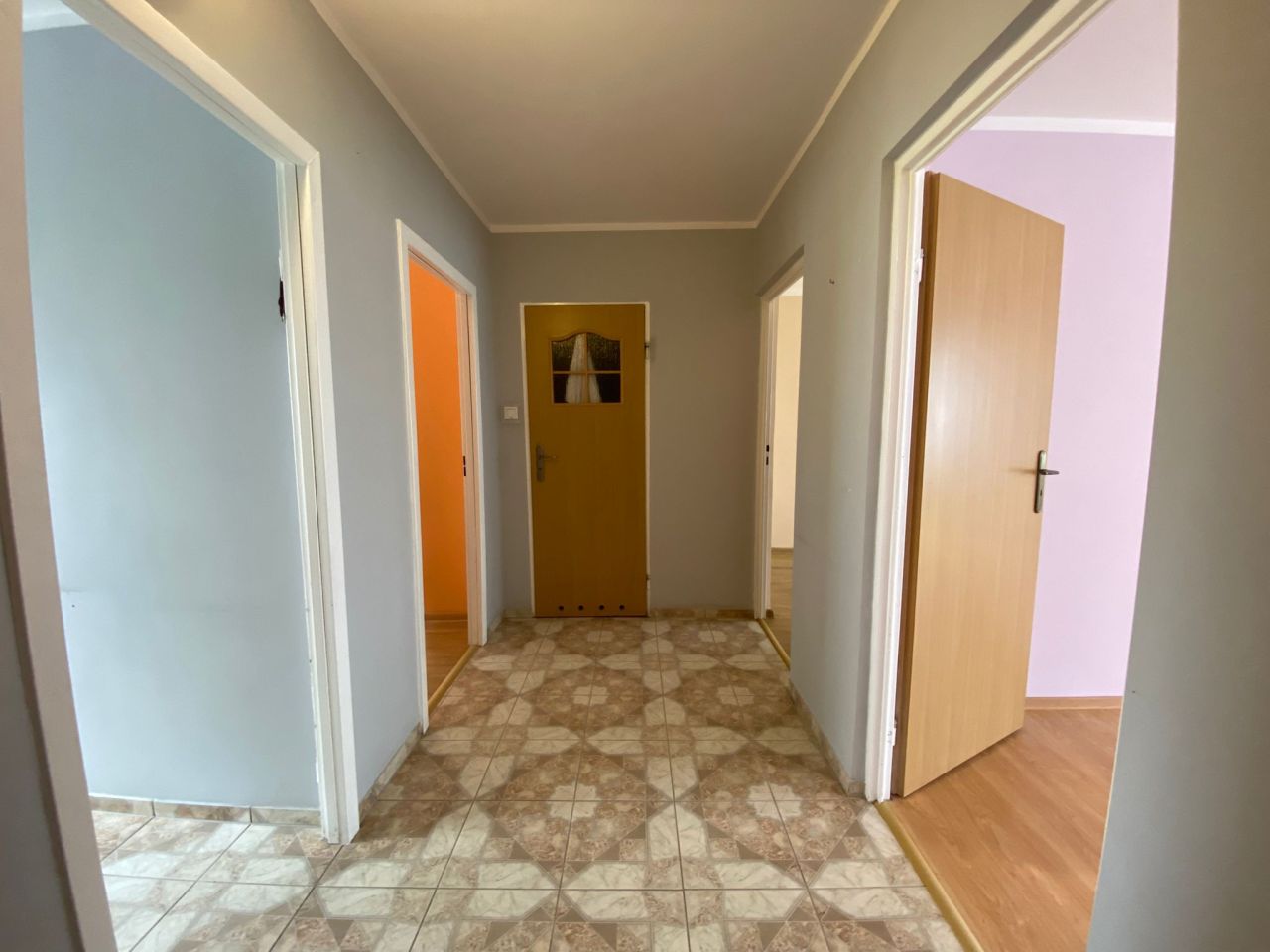 Mieszkanie 3-pokojowe Prudnik, ul. Bończyka. Zdjęcie 2