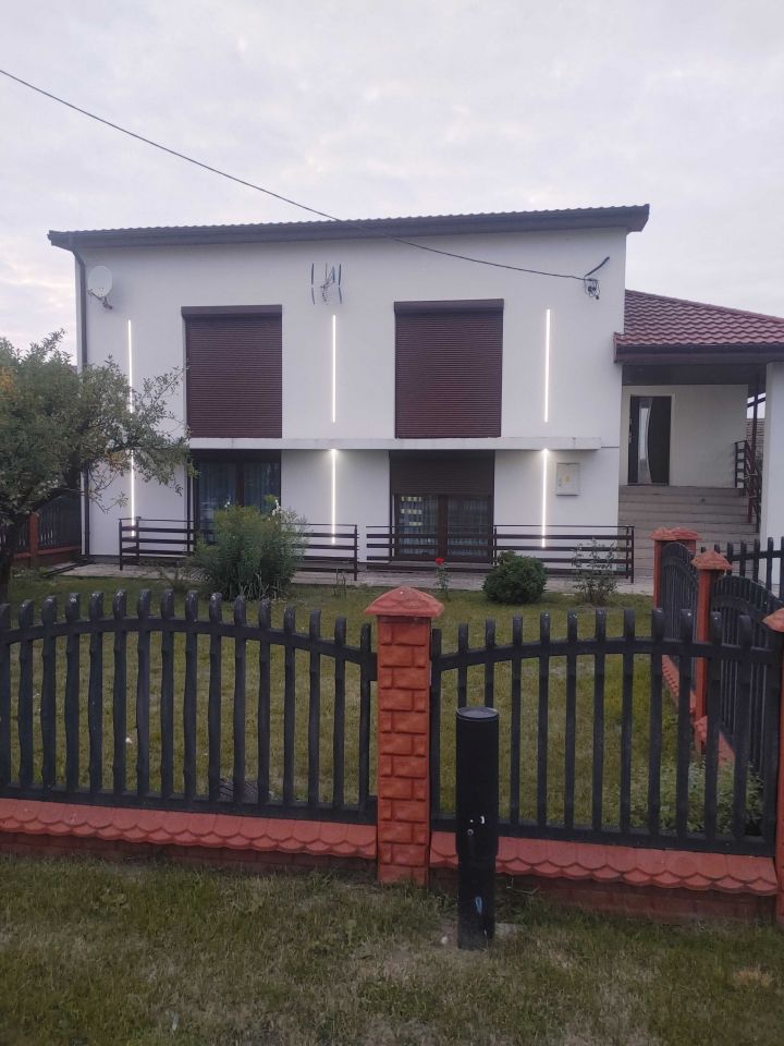 dom wolnostojący, 6 pokoi Janków Pierwszy. Zdjęcie 1