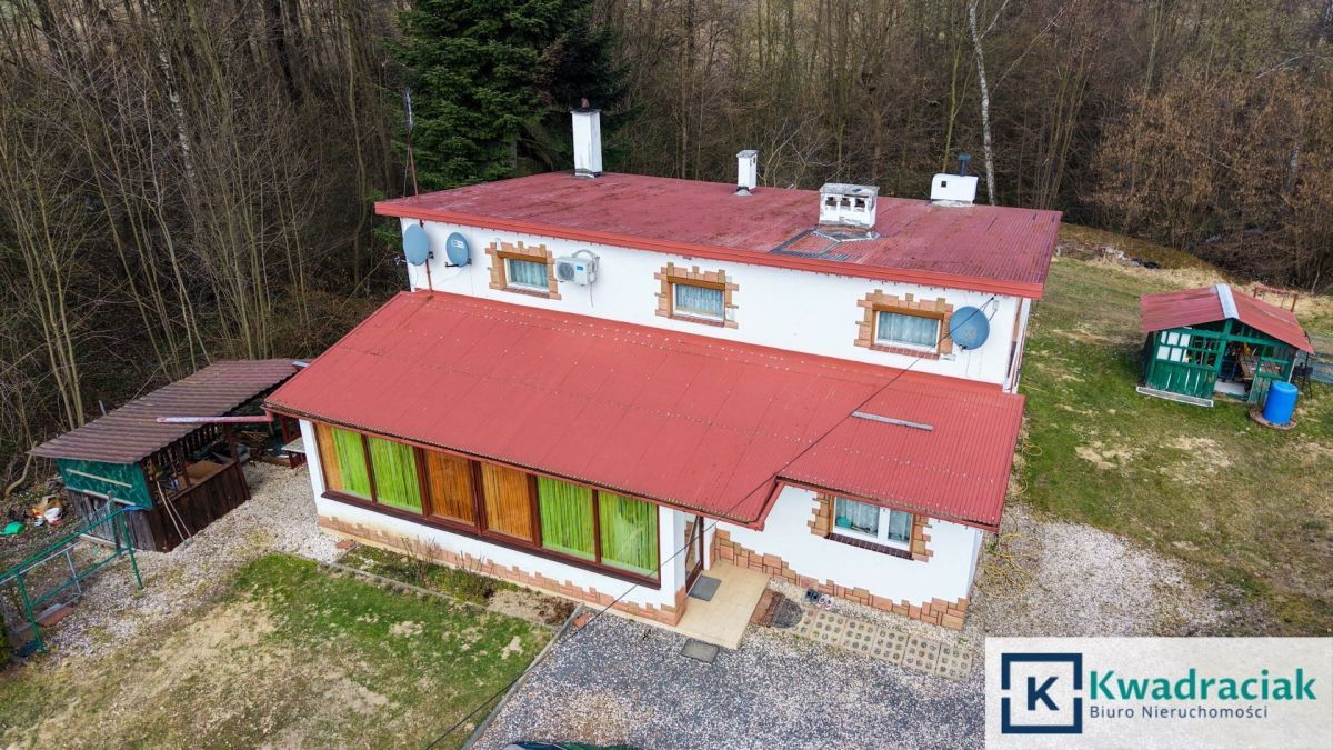 dom wolnostojący, 5 pokoi Ustrobna. Zdjęcie 1