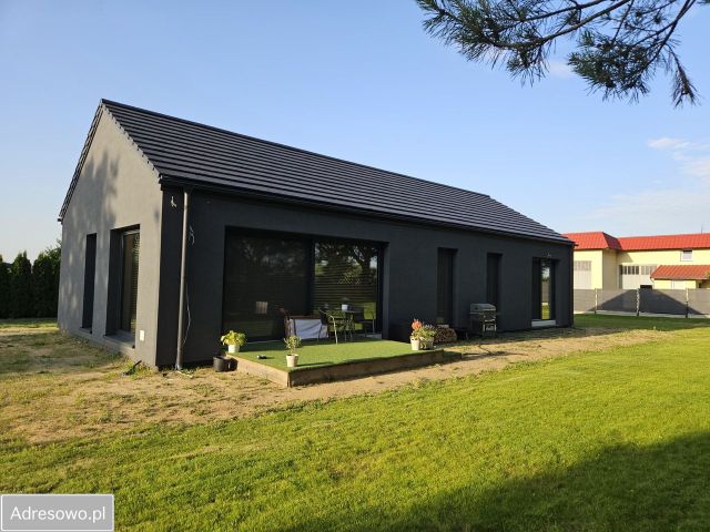 dom wolnostojący, 5 pokoi Piotrów. Zdjęcie 1