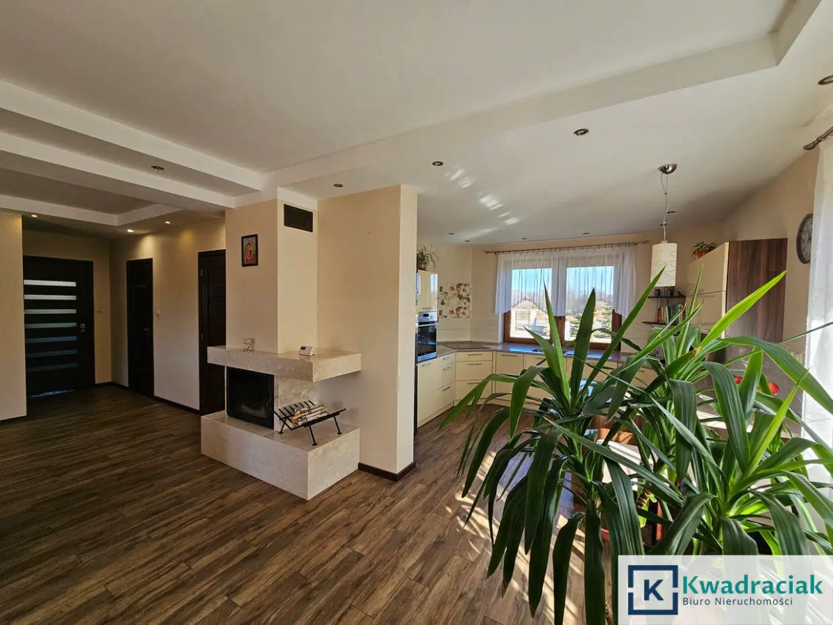 dom wolnostojący, 4 pokoje Żarnowiec. Zdjęcie 10