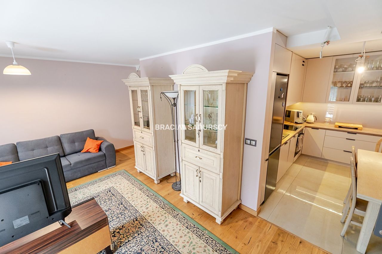 Mieszkanie 3-pokojowe Kraków Swoszowice, ul. Leona Petrażyckiego. Zdjęcie 26