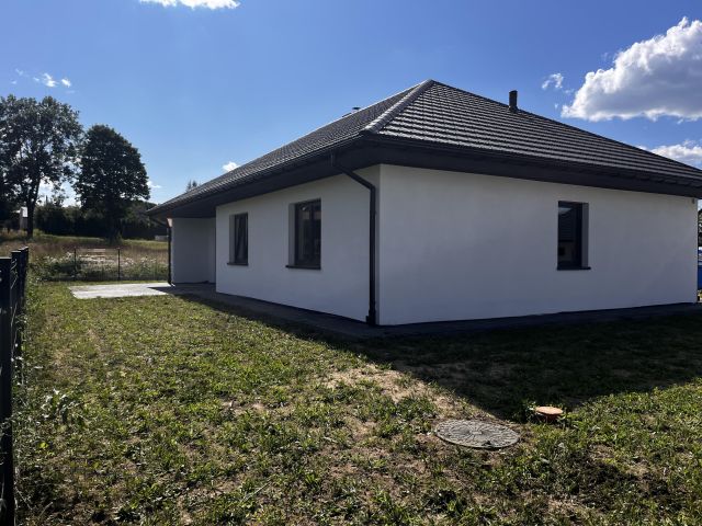 dom wolnostojący, 4 pokoje Ustrobna. Zdjęcie 4