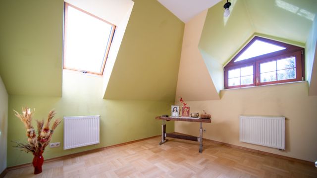 dom wolnostojący, 6 pokoi Zemborzyce Dolne. Zdjęcie 15