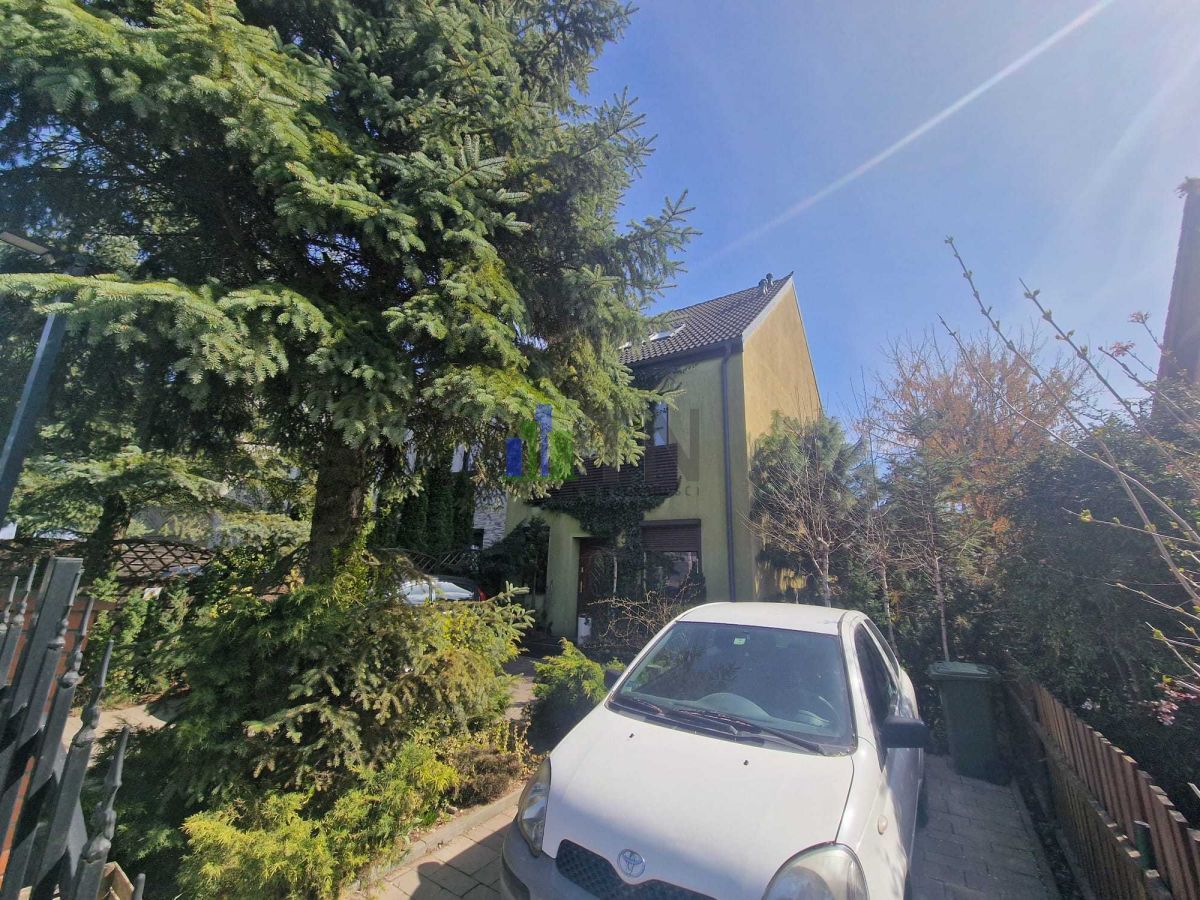 dom szeregowy, 5 pokoi Mirków. Zdjęcie 3