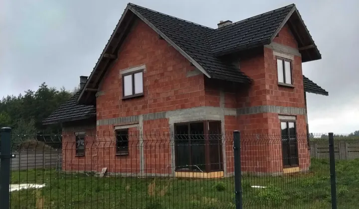 dom wolnostojący Dłutów