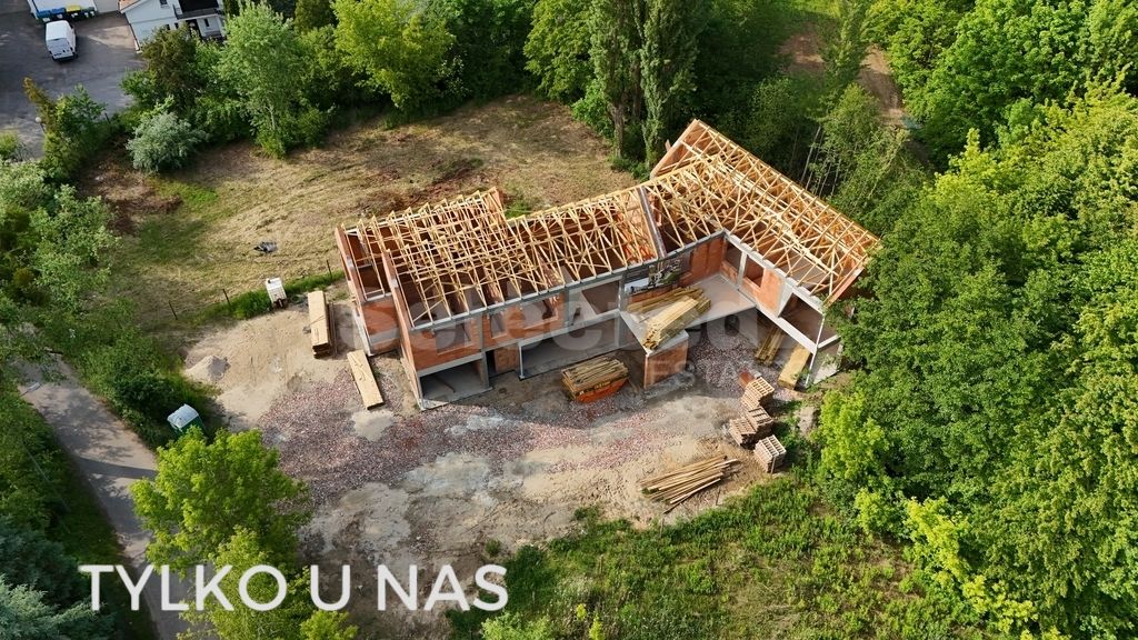 bliźniak, 5 pokoi Chyby. Zdjęcie 9