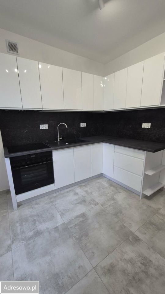 Mieszkanie 2-pokojowe Lewin Brzeski, rynek Rynek. Zdjęcie 12