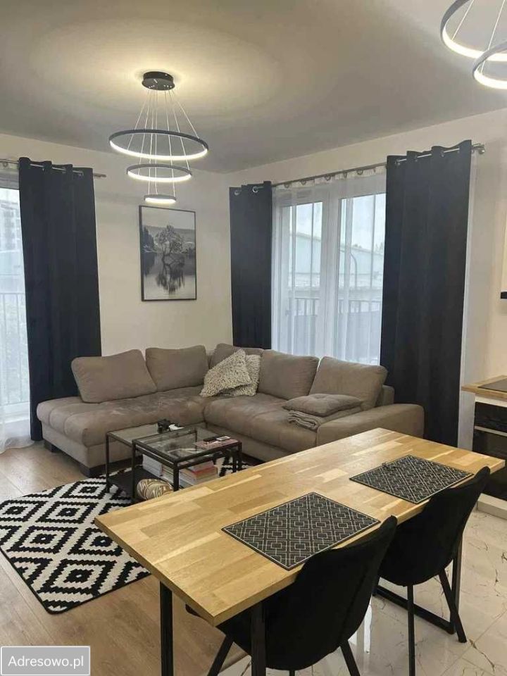 Mieszkanie 3-pokojowe Warszawa Praga-Północ. Zdjęcie 1