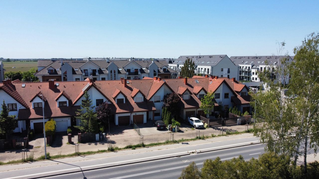 dom szeregowy, 6 pokoi Kruszewnia, os. Osiedle Izabelin. Zdjęcie 1