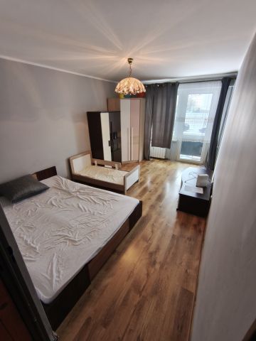 Mieszkanie 2-pokojowe Wieluń, os. kard. Stefana Wyszyńskiego. Zdjęcie 1