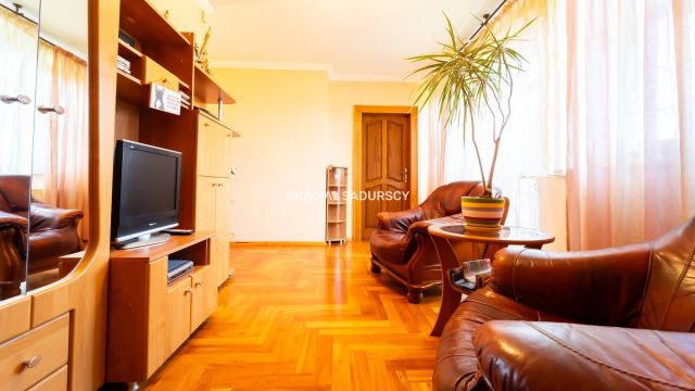 dom wolnostojący, 5 pokoi Wieliczka. Zdjęcie 33