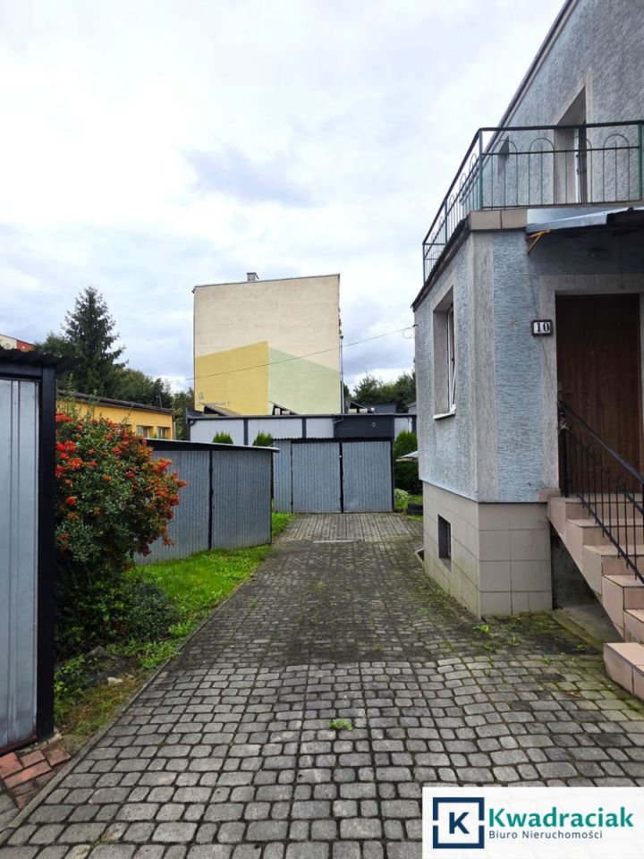 dom wolnostojący, 4 pokoje Sanok, ul. Jana Pawła II. Zdjęcie 3