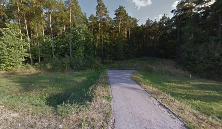 Działka leśna Adamowice, ul. Kominkowa