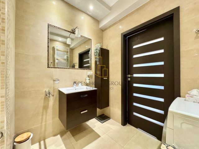 Mieszkanie 3-pokojowe Wrocław Ołtaszyn, ul. Obrońców Poczty Gdańskiej. Zdjęcie 12