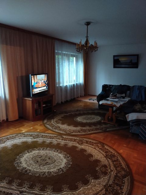 dom wolnostojący, 5 pokoi Jazgarzew, ul. Szkolna. Zdjęcie 7