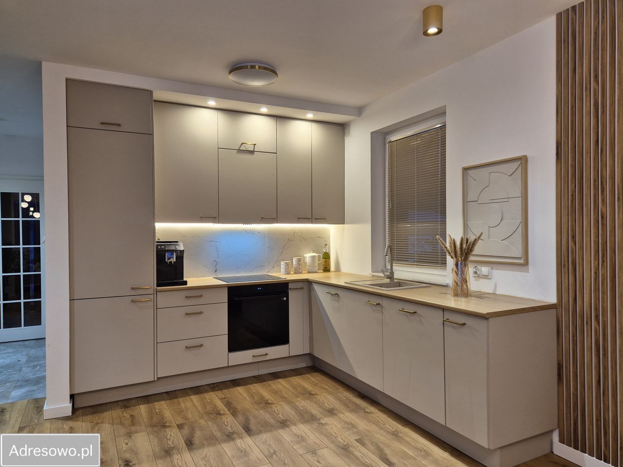 bliźniak, 5 pokoi Silno. Zdjęcie 18