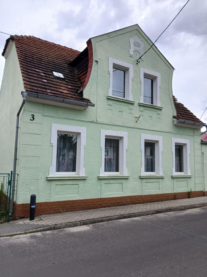 dom wolnostojący, 4 pokoje Trzebiel, ul. Cmentarna