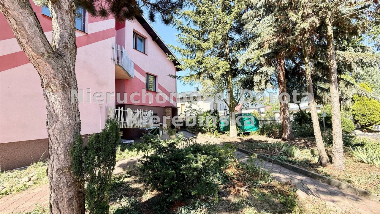 dom wolnostojący, 9 pokoi Ujazd. Zdjęcie 2