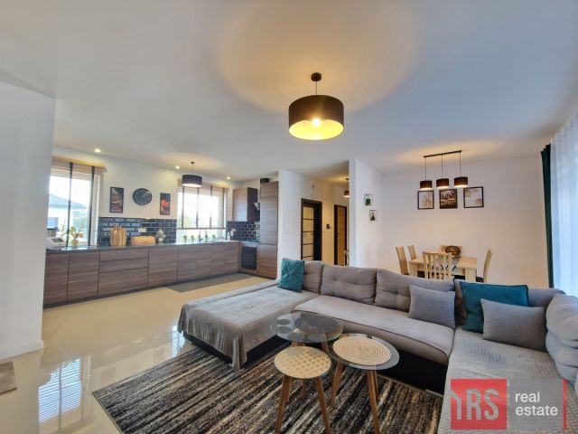 dom wolnostojący, 4 pokoje Dosin, ul. Rumiankowa. Zdjęcie 7