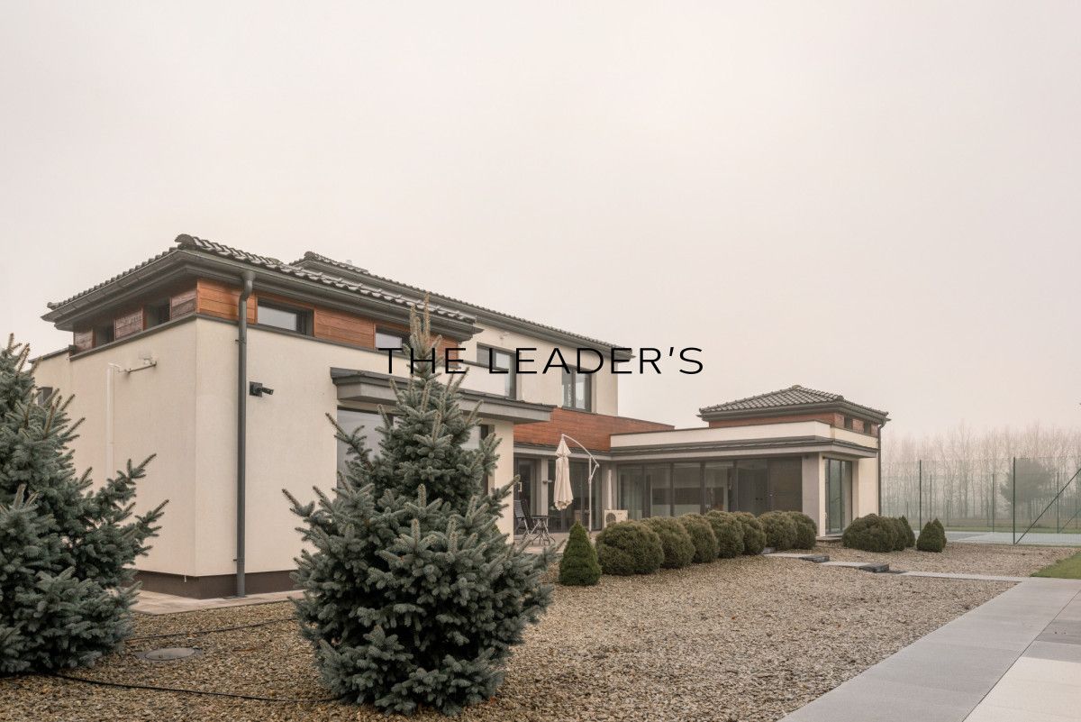 dom wolnostojący, 8 pokoi Kampinos. Zdjęcie 30