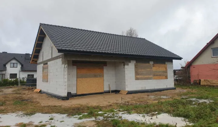 dom wolnostojący Brzezina