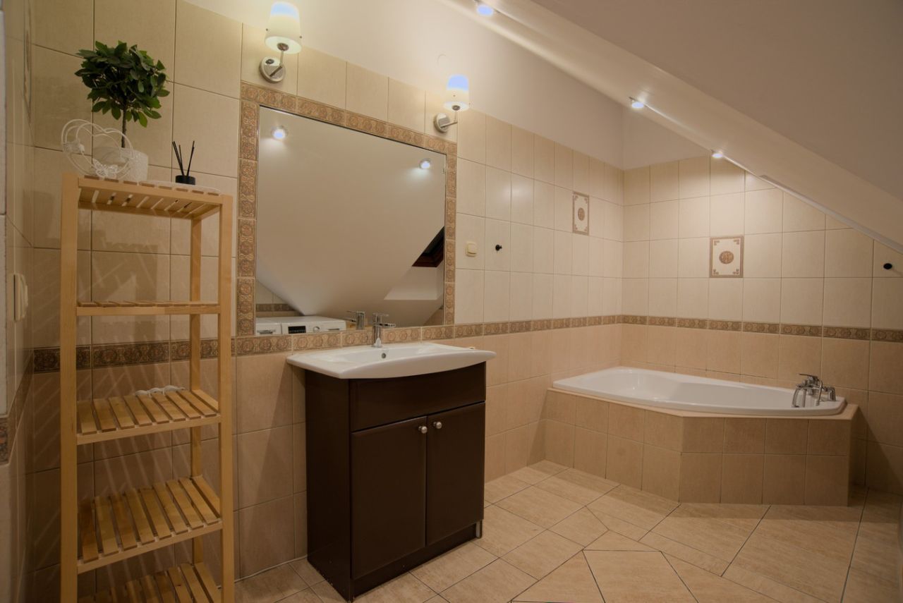 Mieszkanie 4-pokojowe Konstancin-Jeziorna, ul. Jana Sobieskiego. Zdjęcie 2